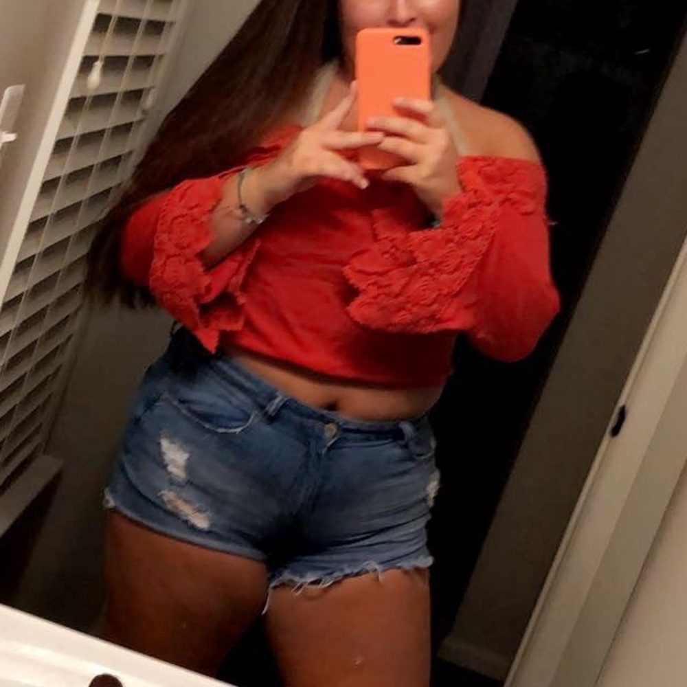 red long sleeve off the shoulder - Picture 3 of 3